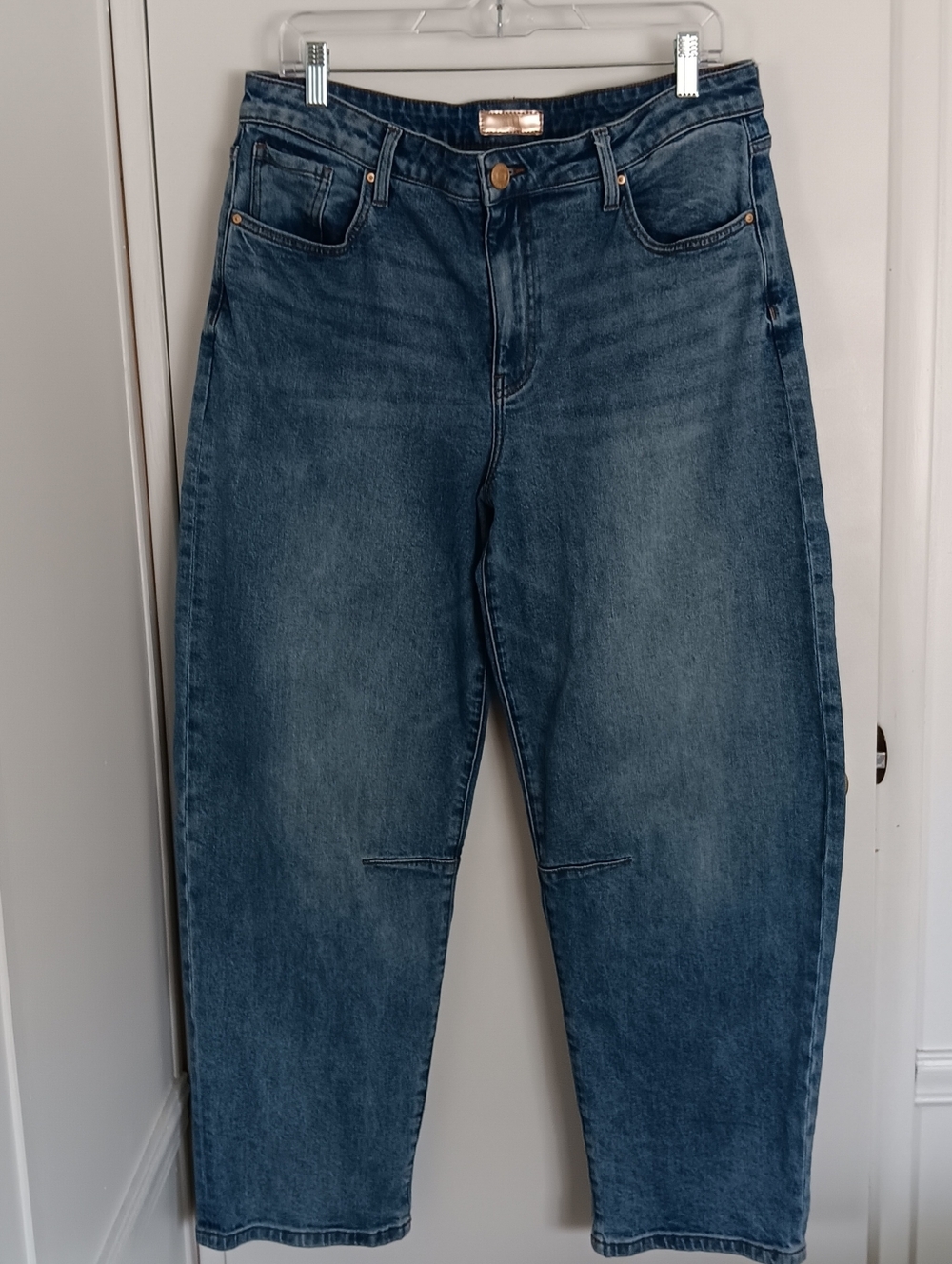 Kut from the Kloth Ashley Slouchy Barrel Medium Wash Jeans - Picture 3 of 7